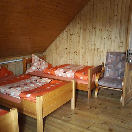 Pod Piramida Villa Ługniany Eksteriør billede